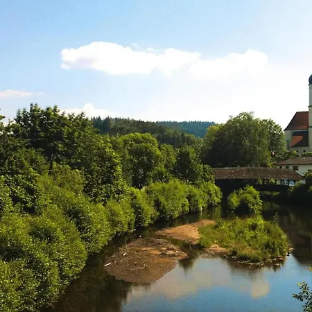 Holiday Am Weissen Regen,